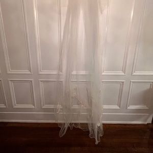 Antique Cathedral Veil made of Tulle and Lace with Blusher